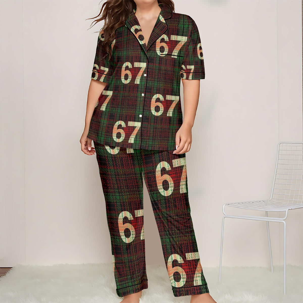 67 Women Dark Plaid